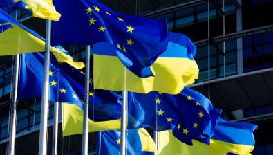 EU-Ukrainian flag, source: Multimedia Centre European Parliament